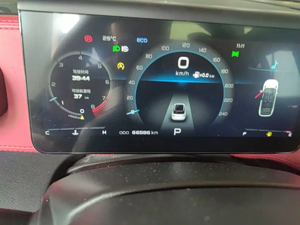 Geely Icon — миниатюра 12