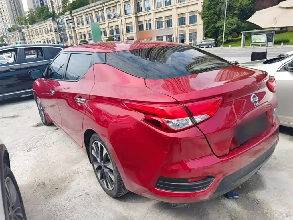 Nissan Bluebird — миниатюра 5