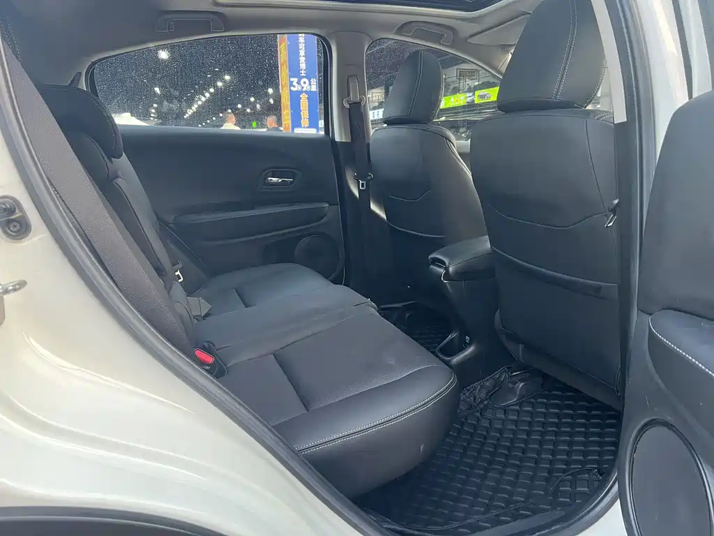 Honda Vezel — миниатюра 10