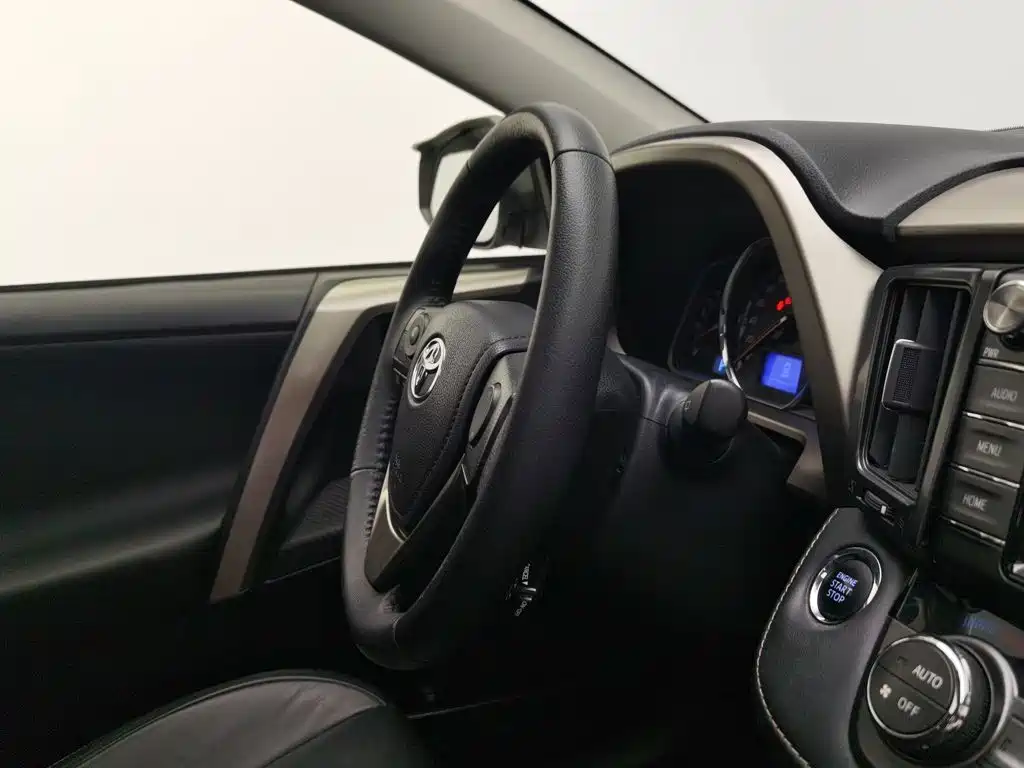 Toyota RAV4 — миниатюра 22