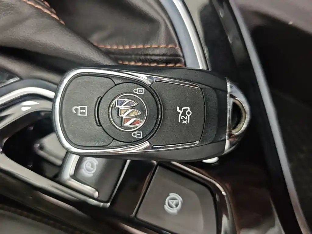 Buick Verano — миниатюра 9