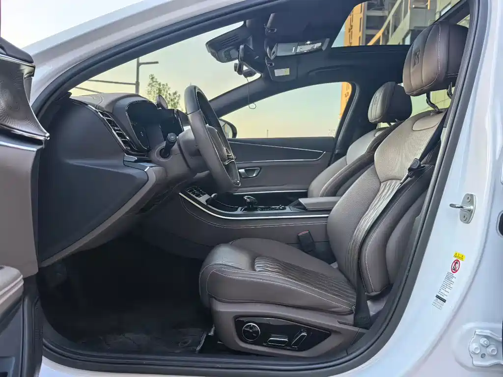 BYD Han — миниатюра 4