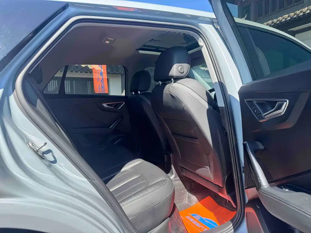 Audi Q2L — миниатюра 8