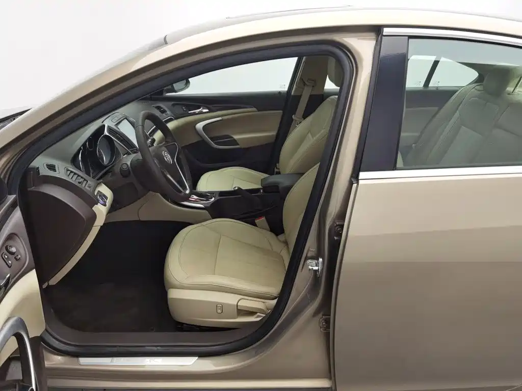 Buick Regal — миниатюра 10