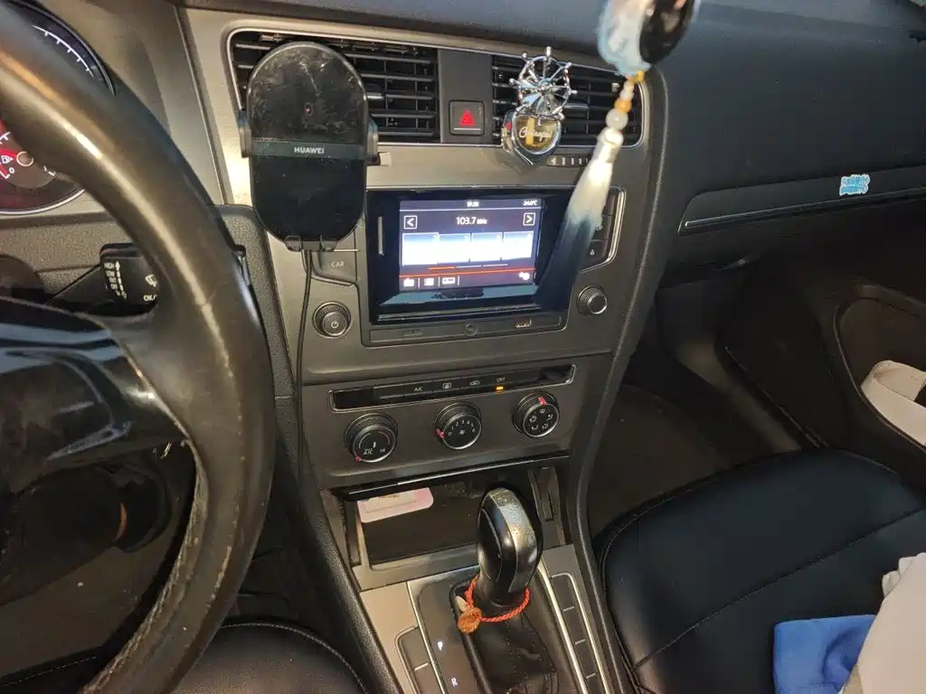 Volkswagen Golf — миниатюра 9
