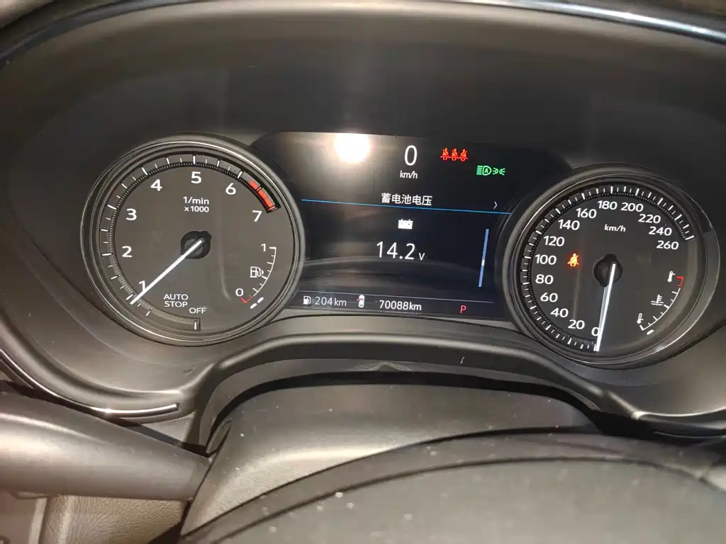 Cadillac CT5 — миниатюра 11