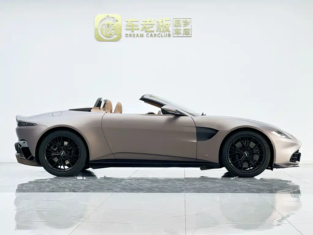 Aston Martin V8 Vantage — миниатюра 7