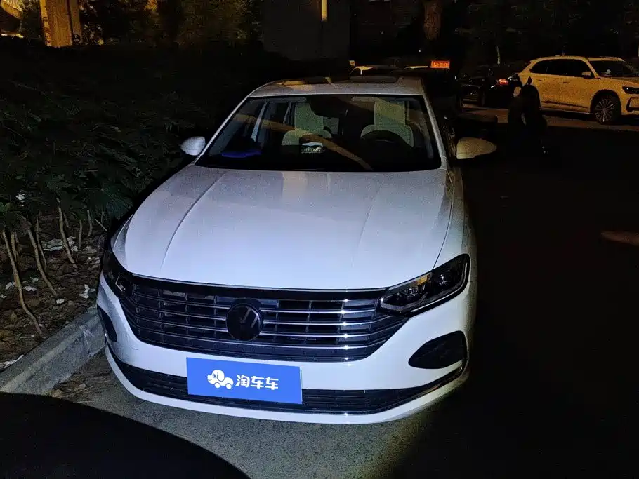 Volkswagen Lavida — миниатюра 2