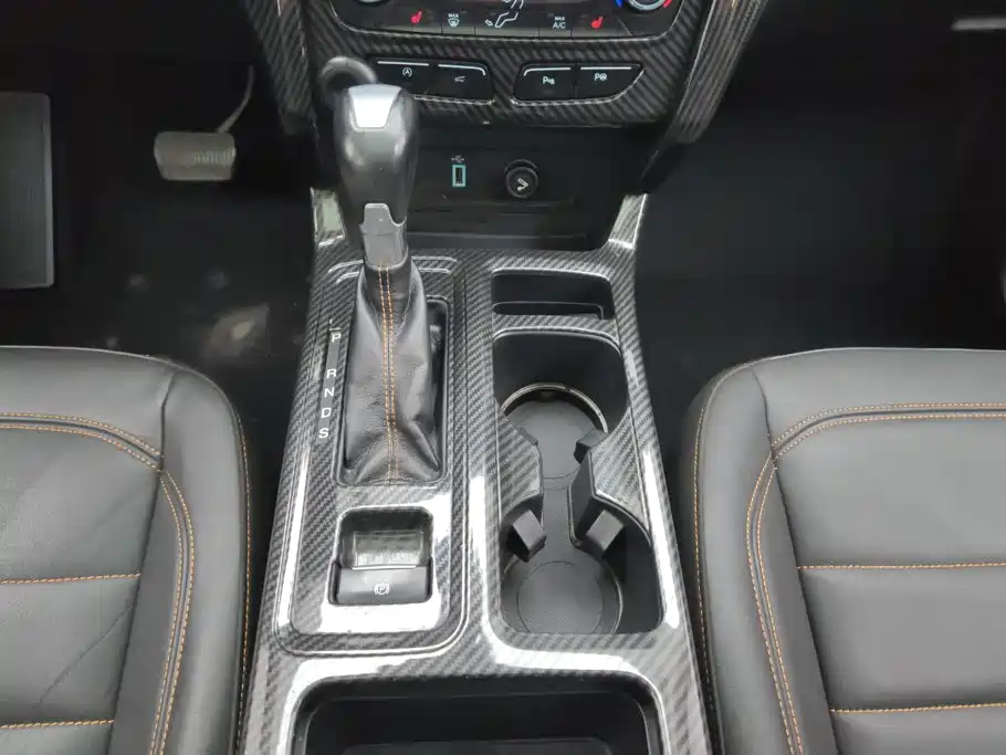 Ford Kuga — миниатюра 16