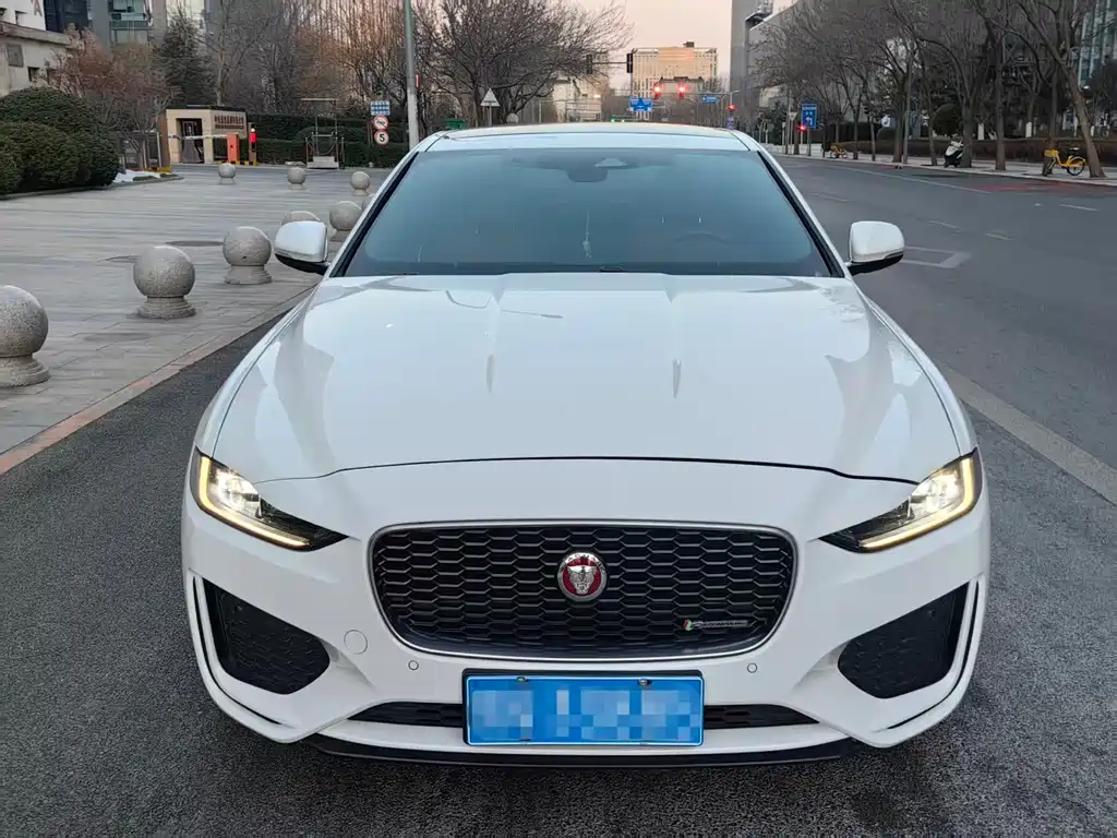 Jaguar XEL 2021 2.0T 250PS R-DYNAMIC SE Sport