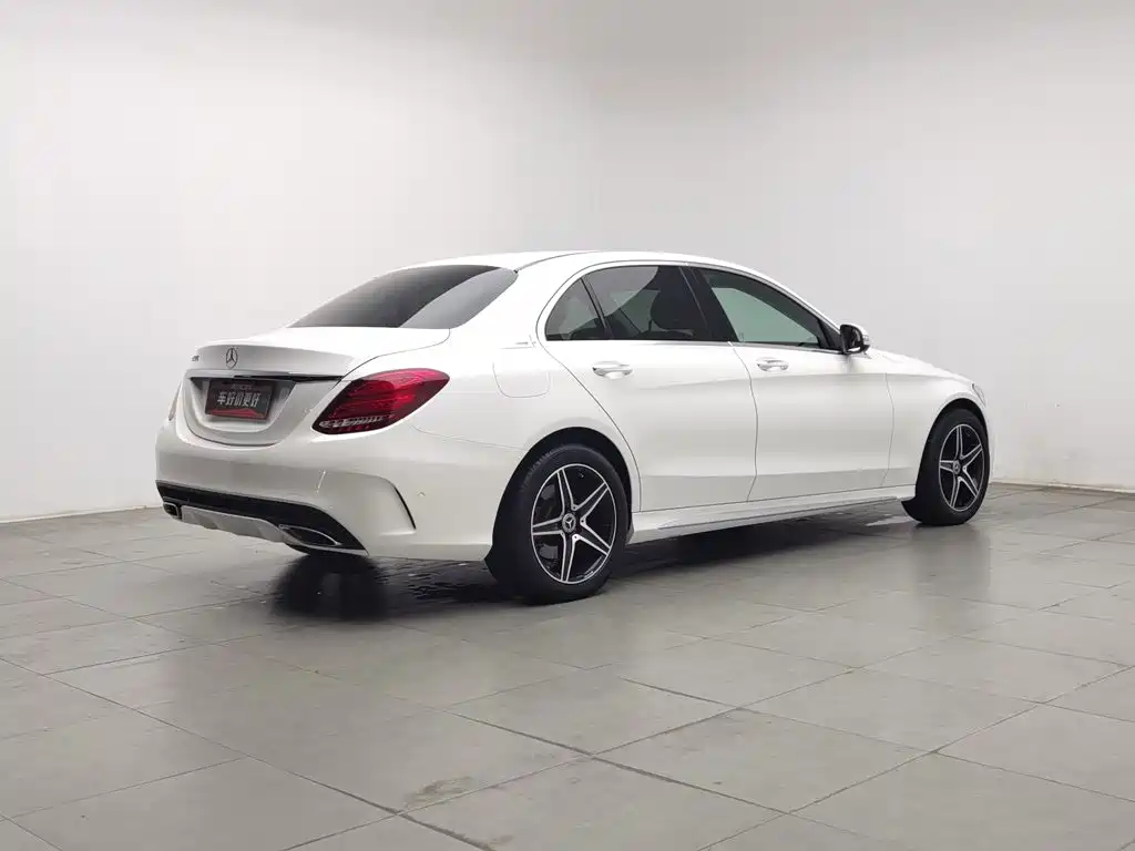 Mercedes-Benz C-Class — миниатюра 2