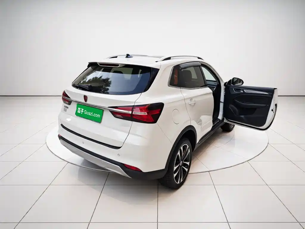 Roewe RX3 — миниатюра 6