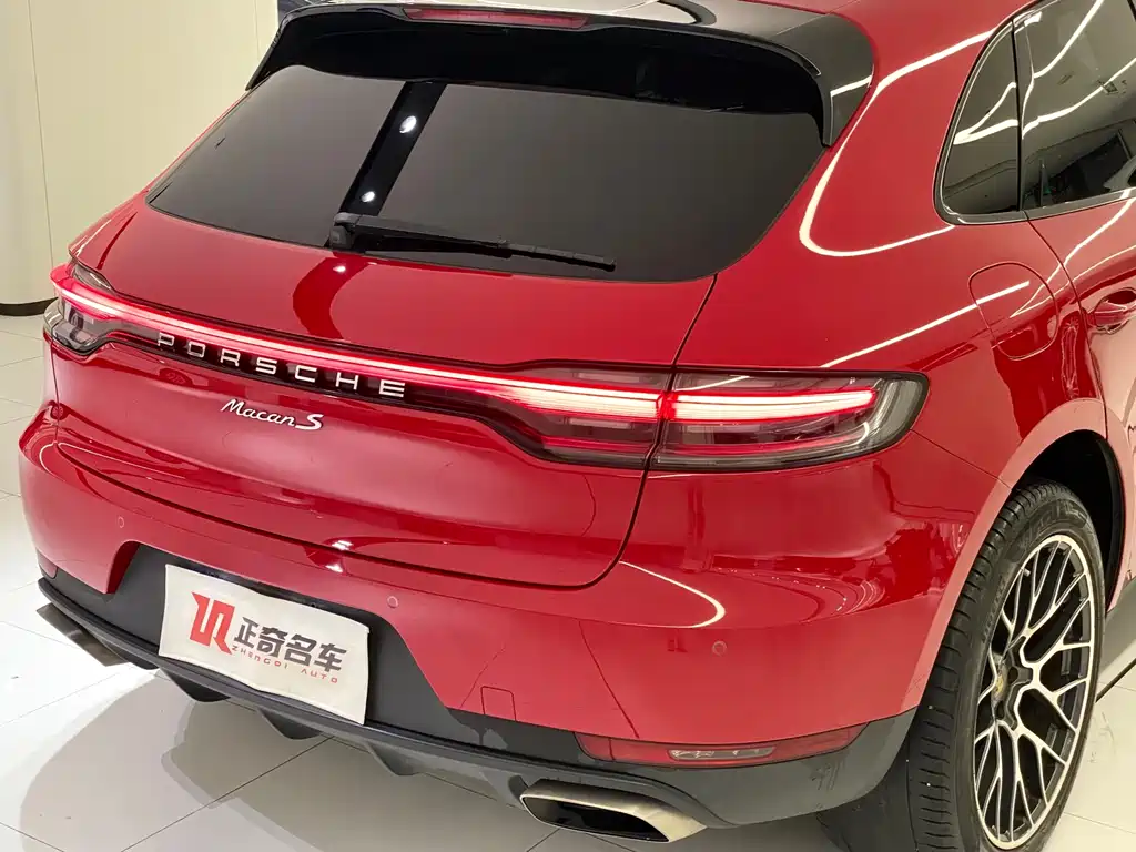 Porsche Macan — миниатюра 8