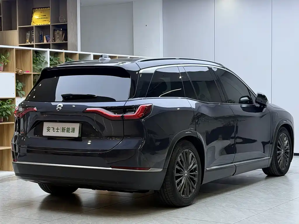 NIO ES8 — миниатюра 15