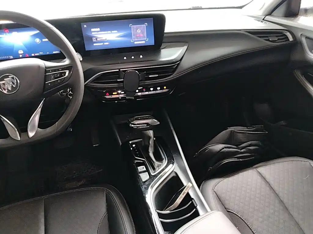 Buick Verano — миниатюра 13