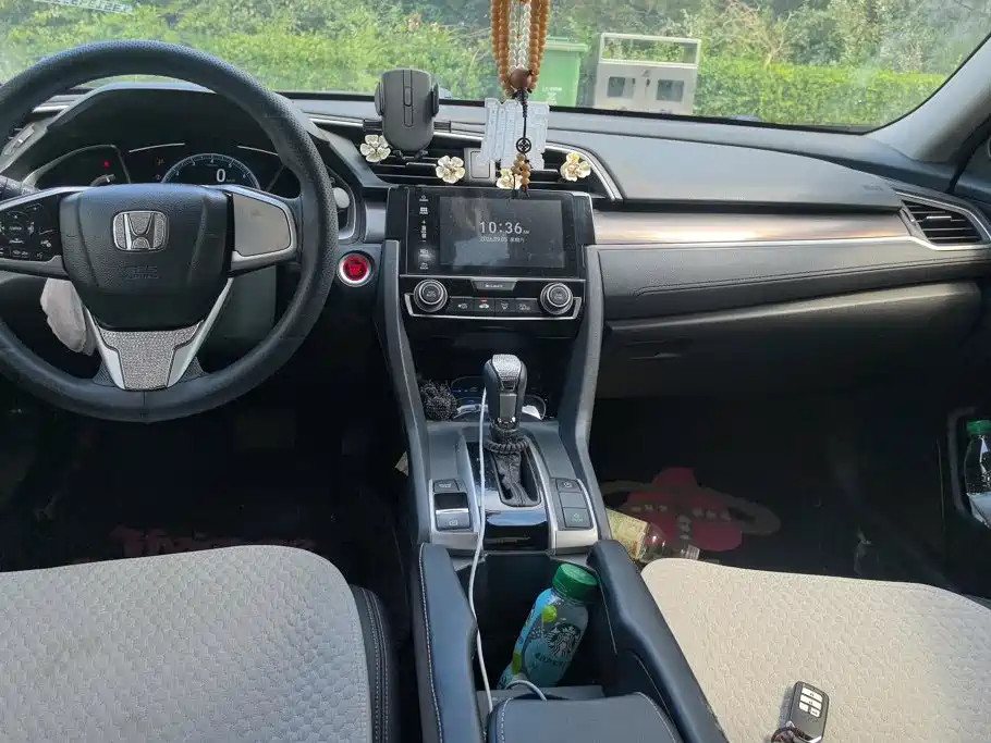 Honda Civic — миниатюра 16