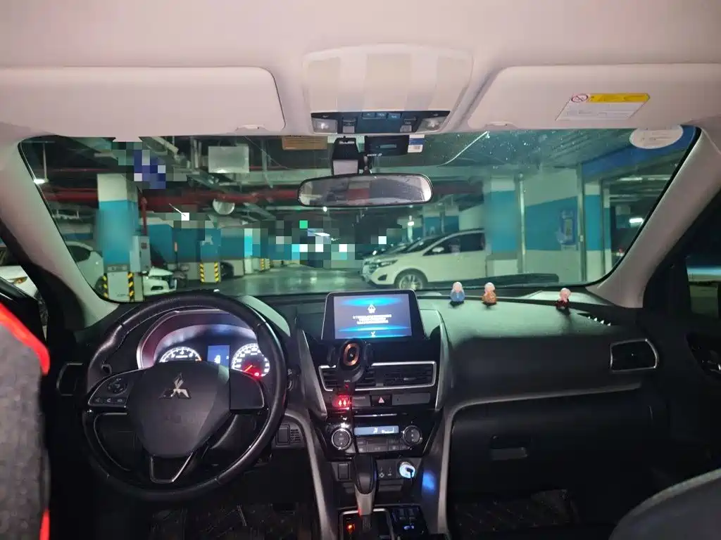 Mitsubishi Eclipse Cross — миниатюра 13