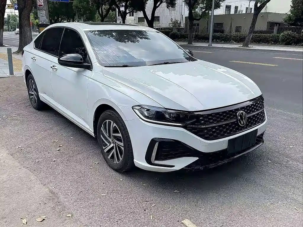 Volkswagen Lavida — миниатюра 2