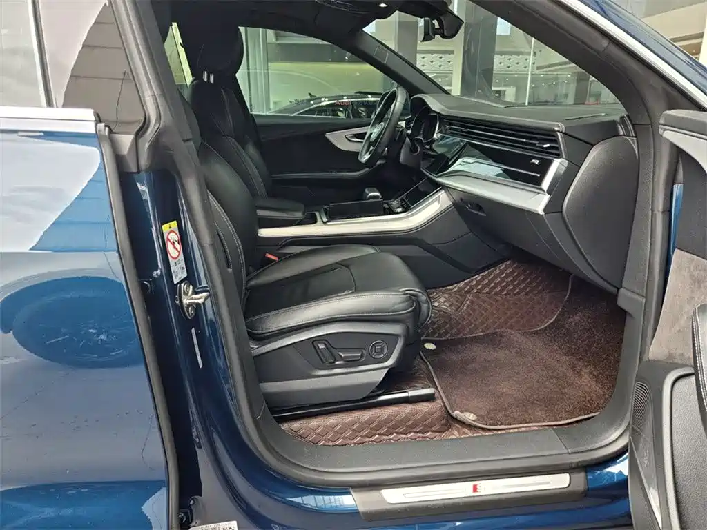 Audi Q8 — миниатюра 12