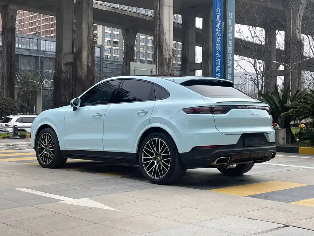 PORSCHE CAYENNE