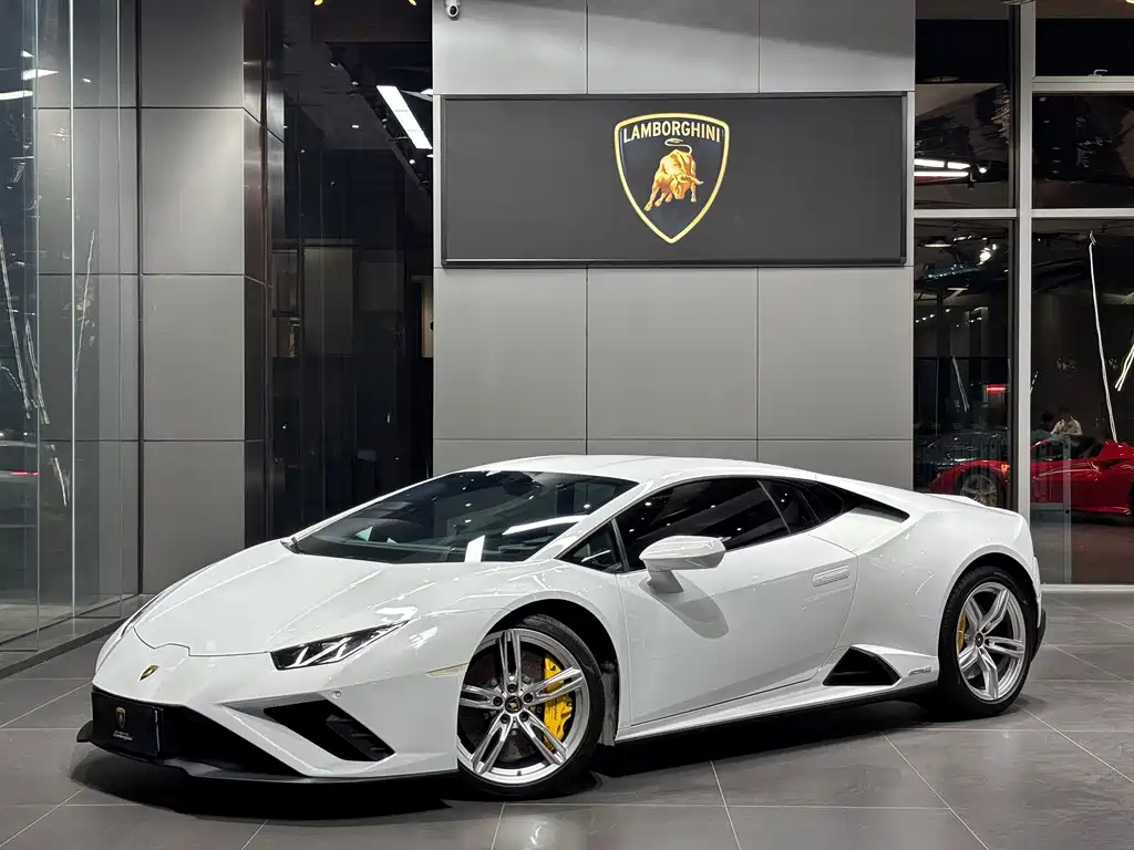 LAMBORGHINI HURACÁN