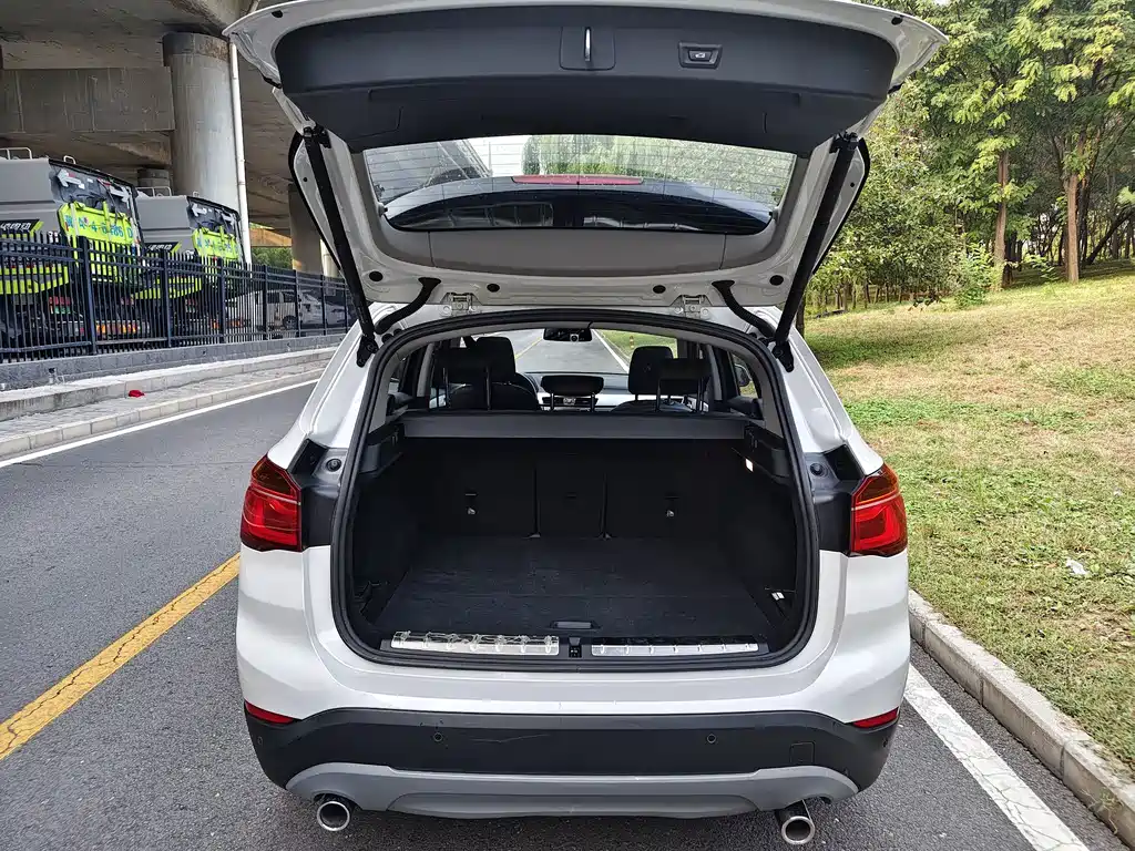BMW X1 — миниатюра 16