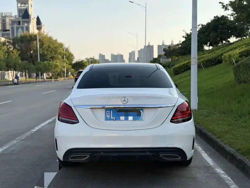 Mercedes-Benz C-Class — миниатюра 5