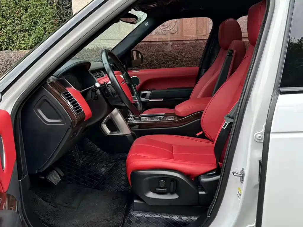 Land Rover Range Rover — миниатюра 3