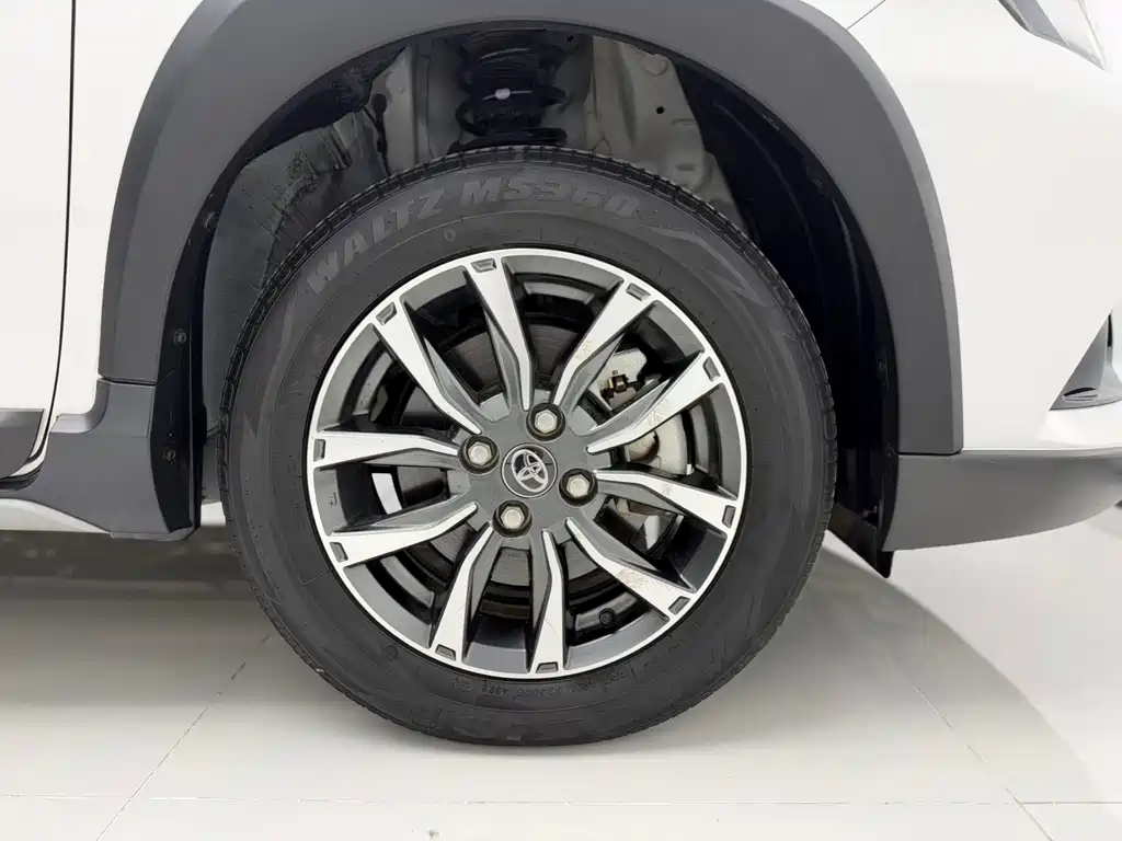 Toyota Yaris L — миниатюра 16