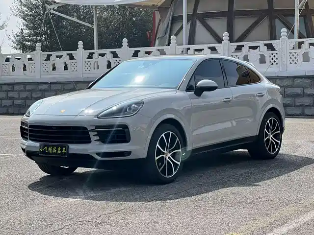 PORSCHE CAYENNE 2021