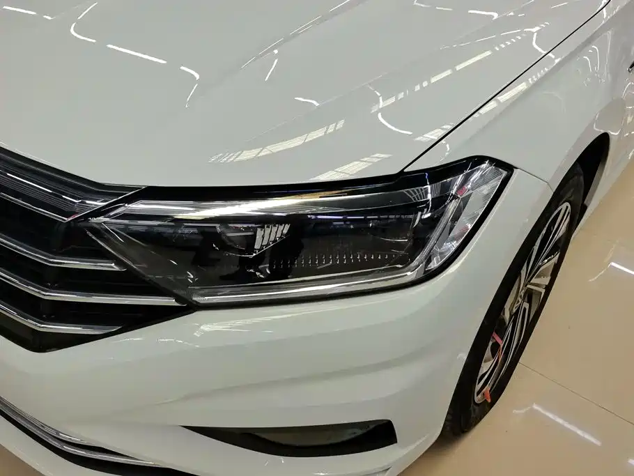 Volkswagen Sagitar — миниатюра 5