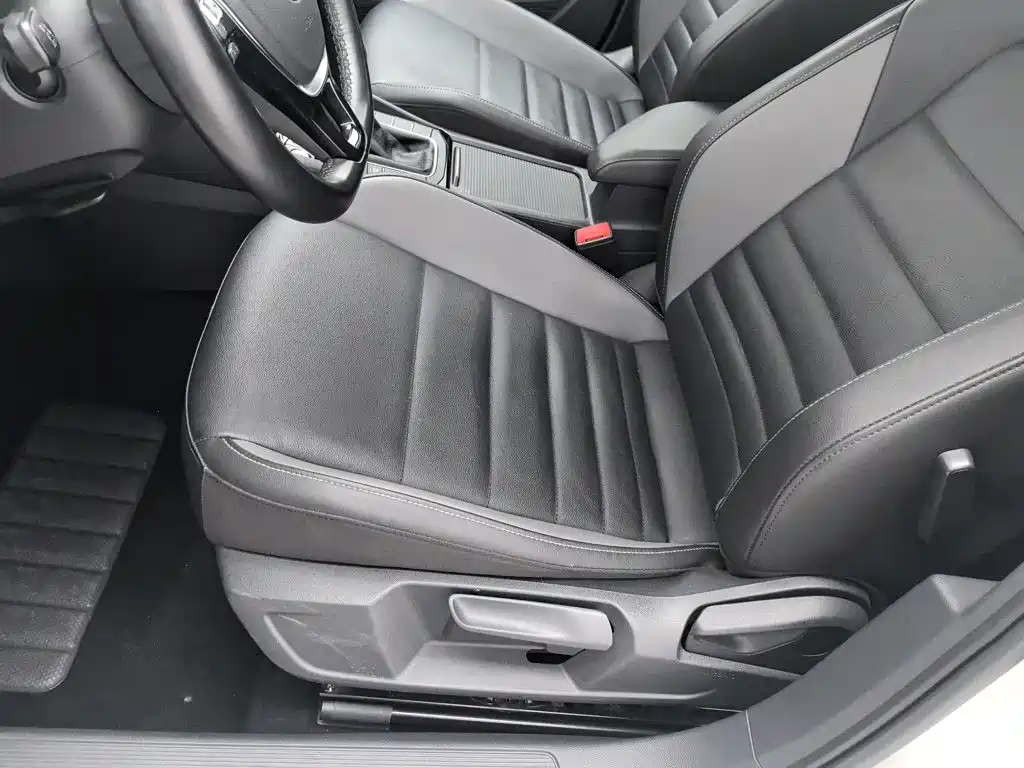 Volkswagen Sagitar — миниатюра 20