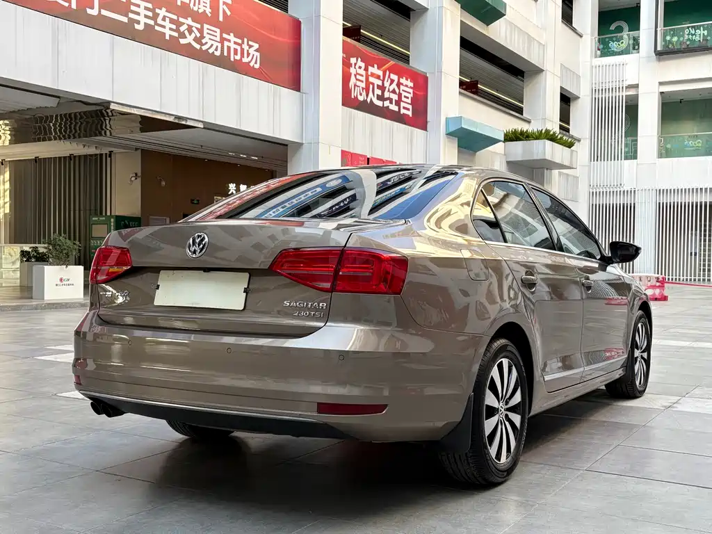 Volkswagen Sagitar — миниатюра 16