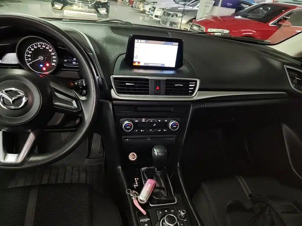 Mazda 3 Axela — миниатюра 13