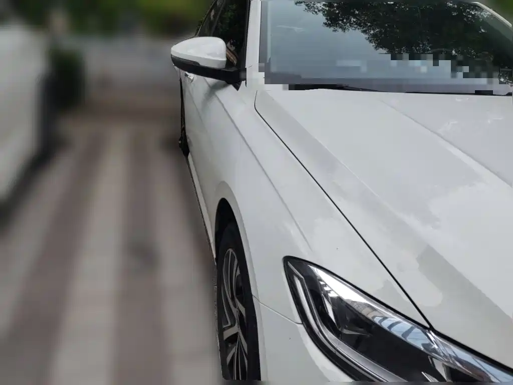 Volkswagen Lavida — миниатюра 3