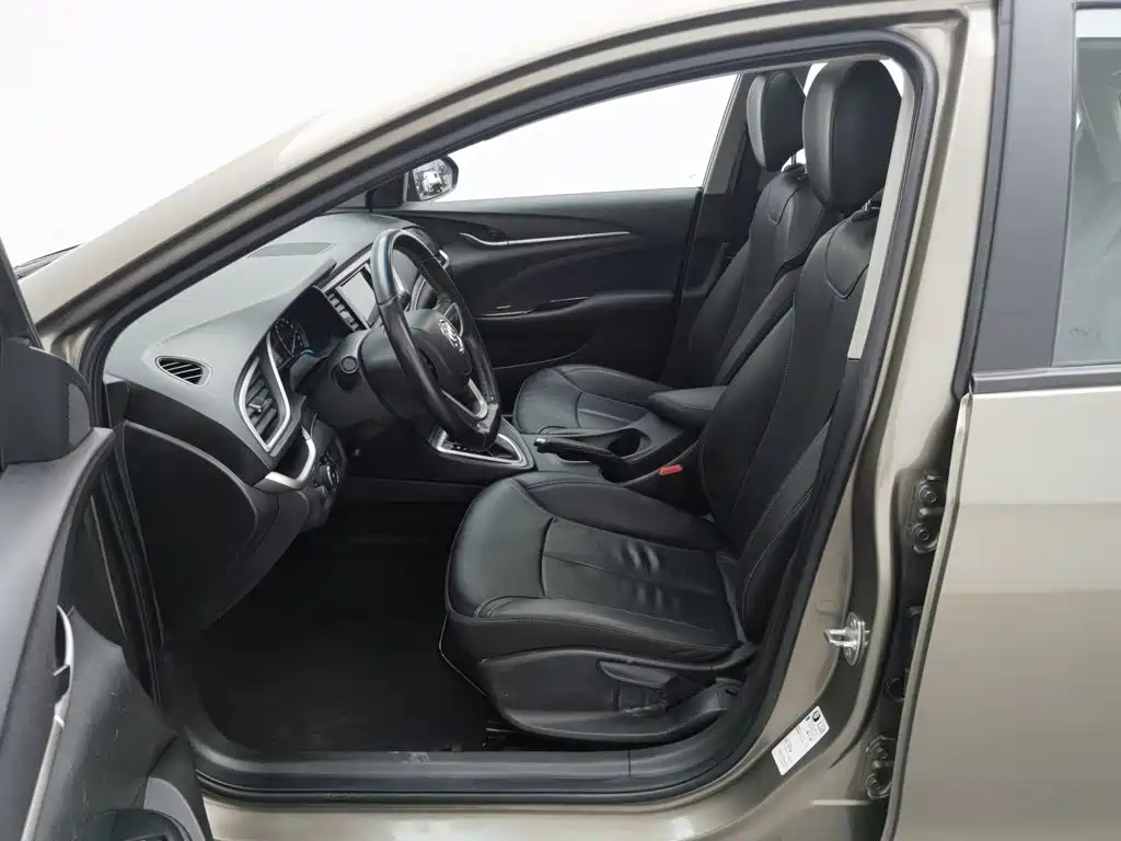 Buick Excelle — миниатюра 10