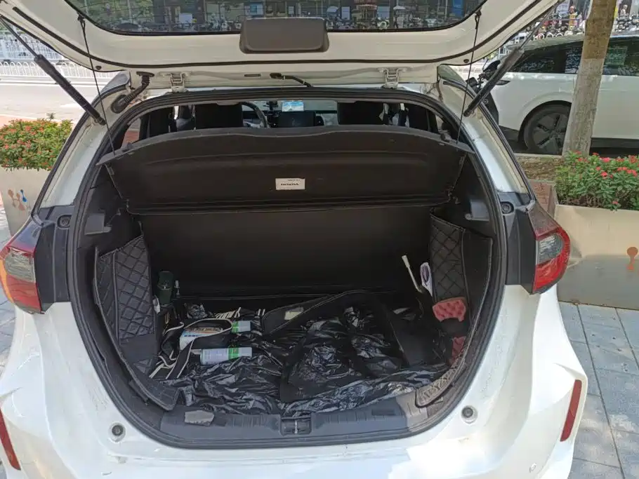 Honda Fit — миниатюра 4