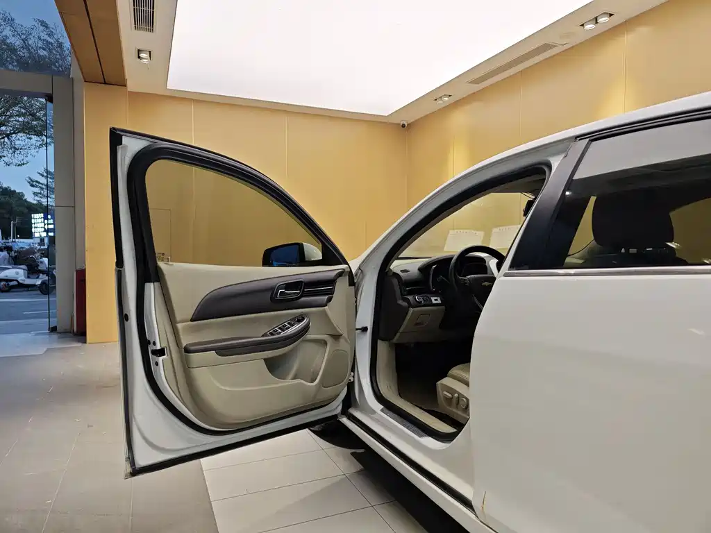 Chevrolet Malibu 2013 2.0L AT Luxury