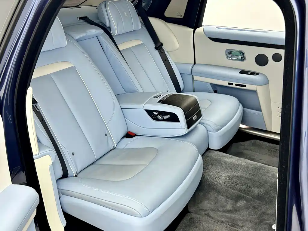 Rolls-Royce Ghost — миниатюра 10