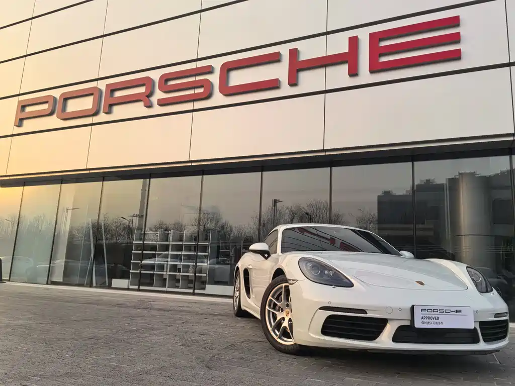 PORSCHE 718