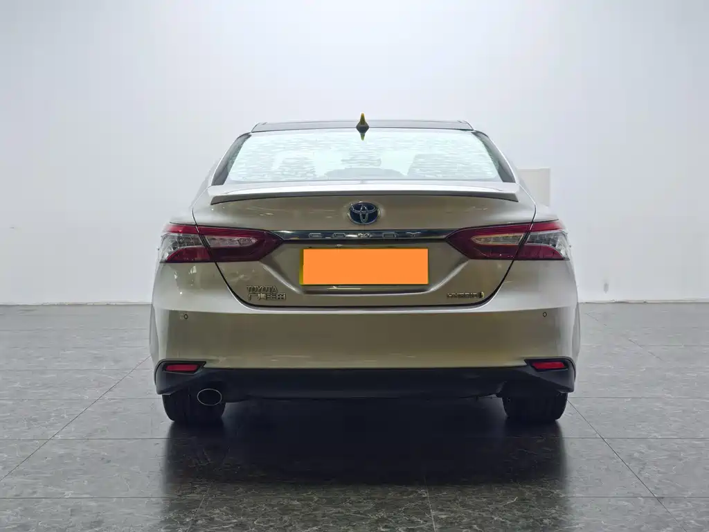 Toyota Camry — миниатюра 6