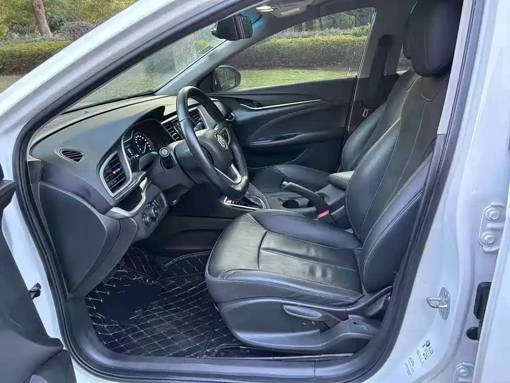 Buick Excelle — миниатюра 6