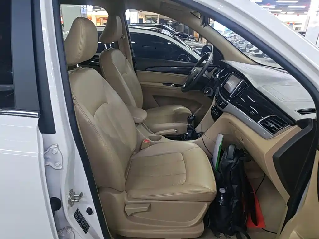 Baojun 730 — миниатюра 25