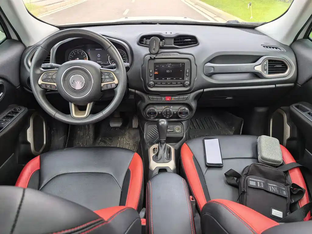 Jeep Renegade — миниатюра 14