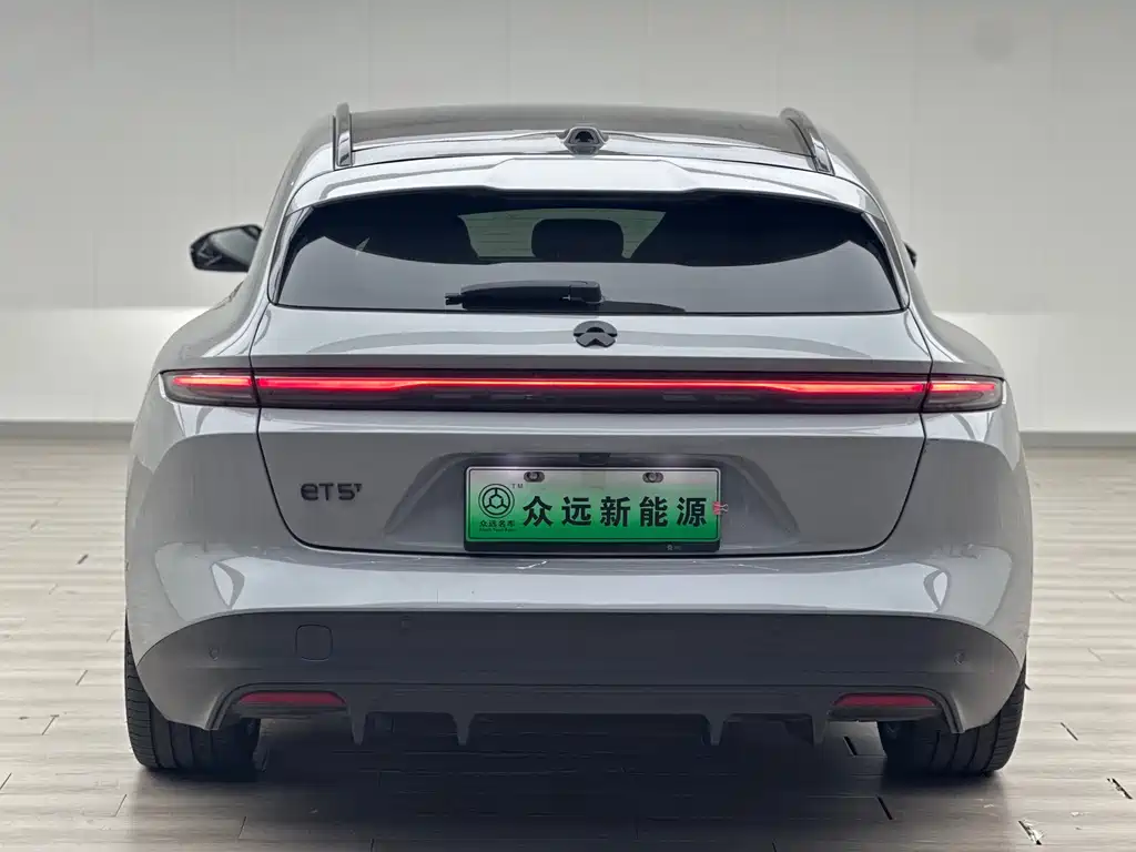 NIO NIO ET5T