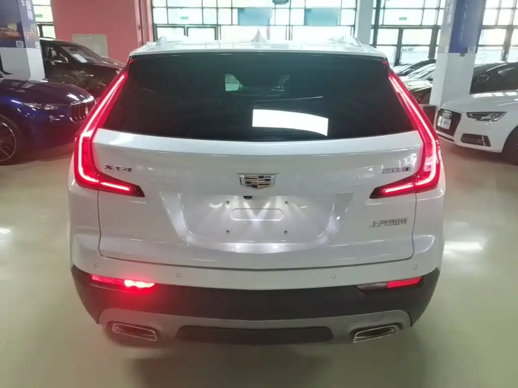 Cadillac XT4 — миниатюра 6