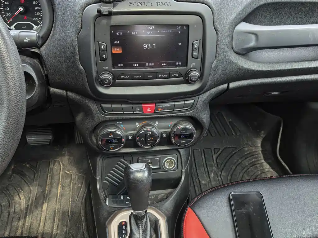 Jeep Renegade — миниатюра 10