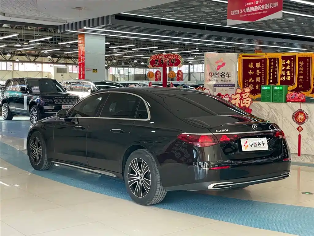 MERCEDES-BENZ E CLASS