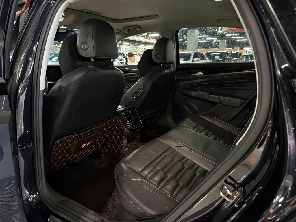 Volkswagen Passat — миниатюра 5