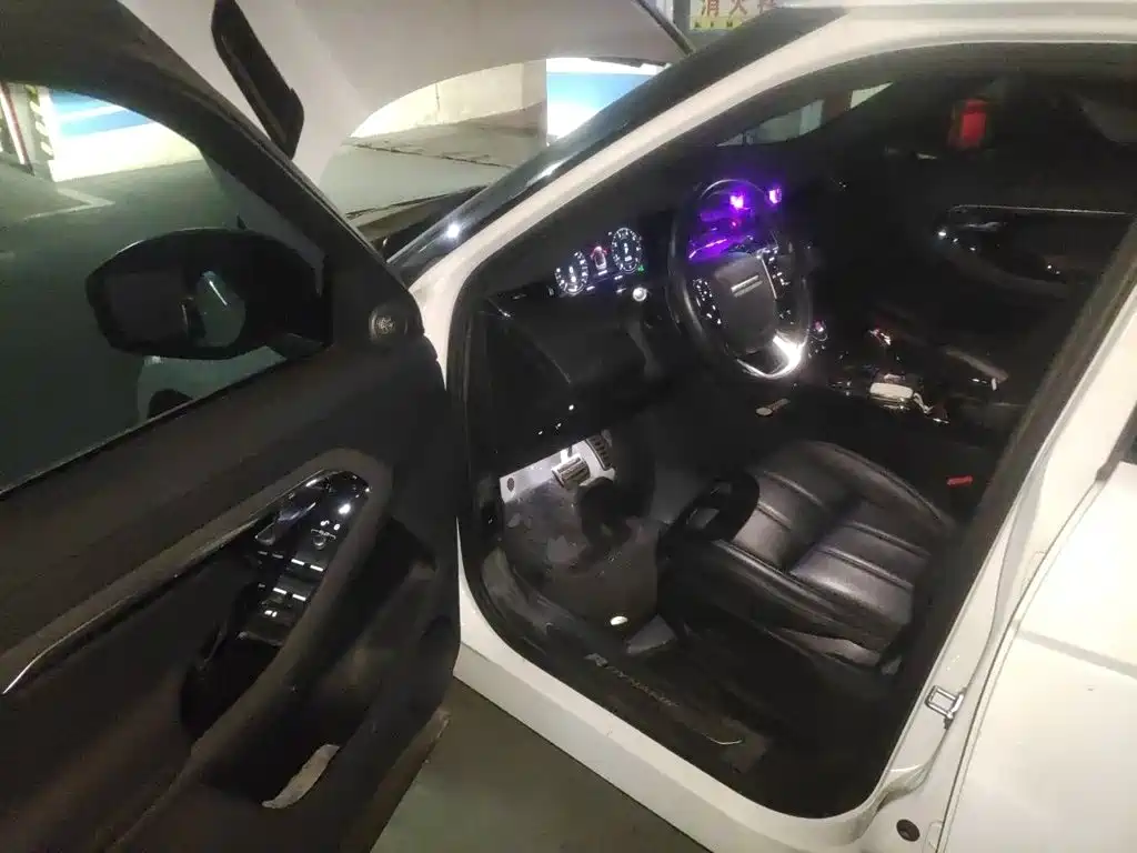 Land Rover Evoque — миниатюра 12